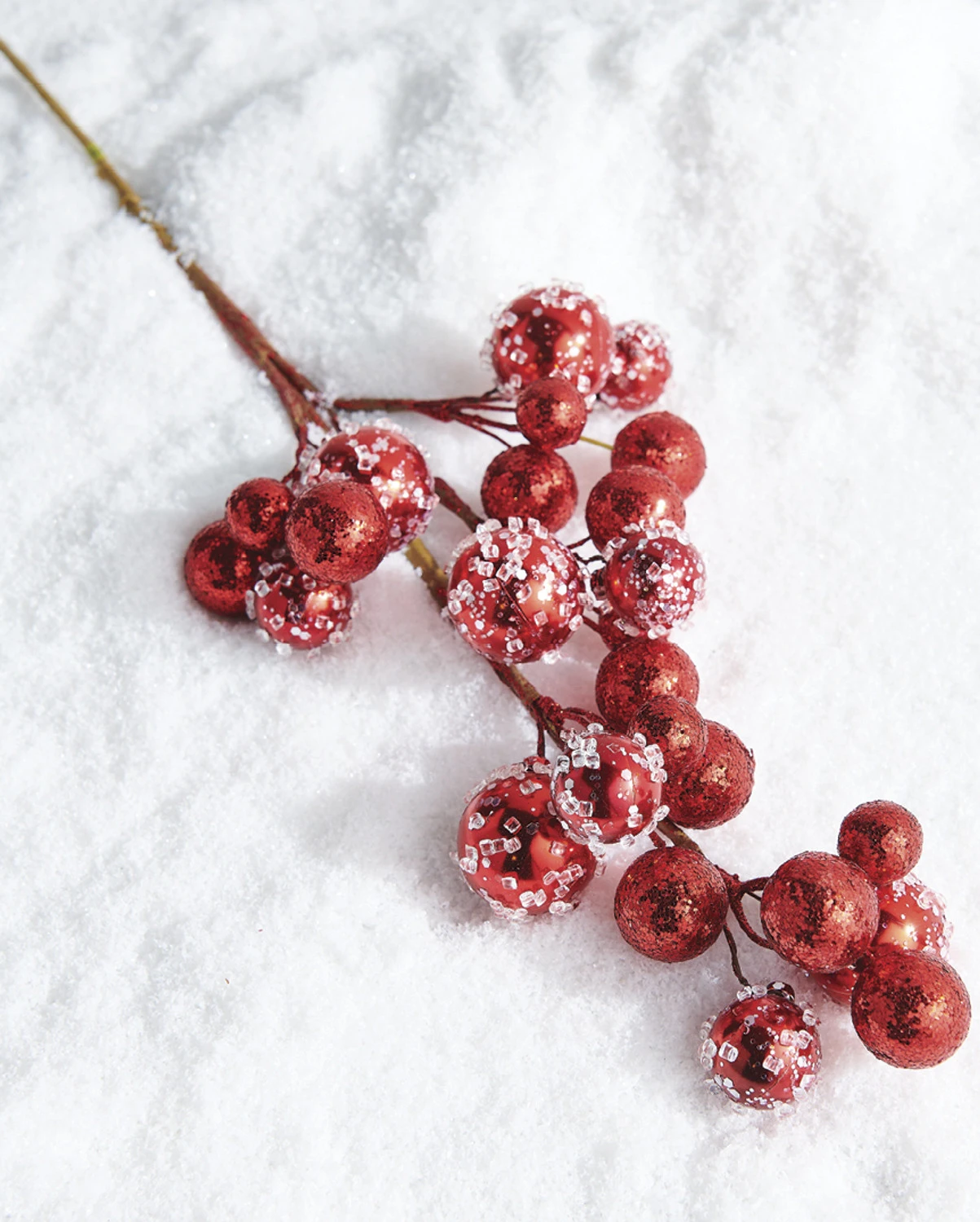 Raz 27" Red Iced Ball Christmas Tree Spray F4206873 1 Raz 27" Red Iced Ball Christmas Tree Spray F4206873