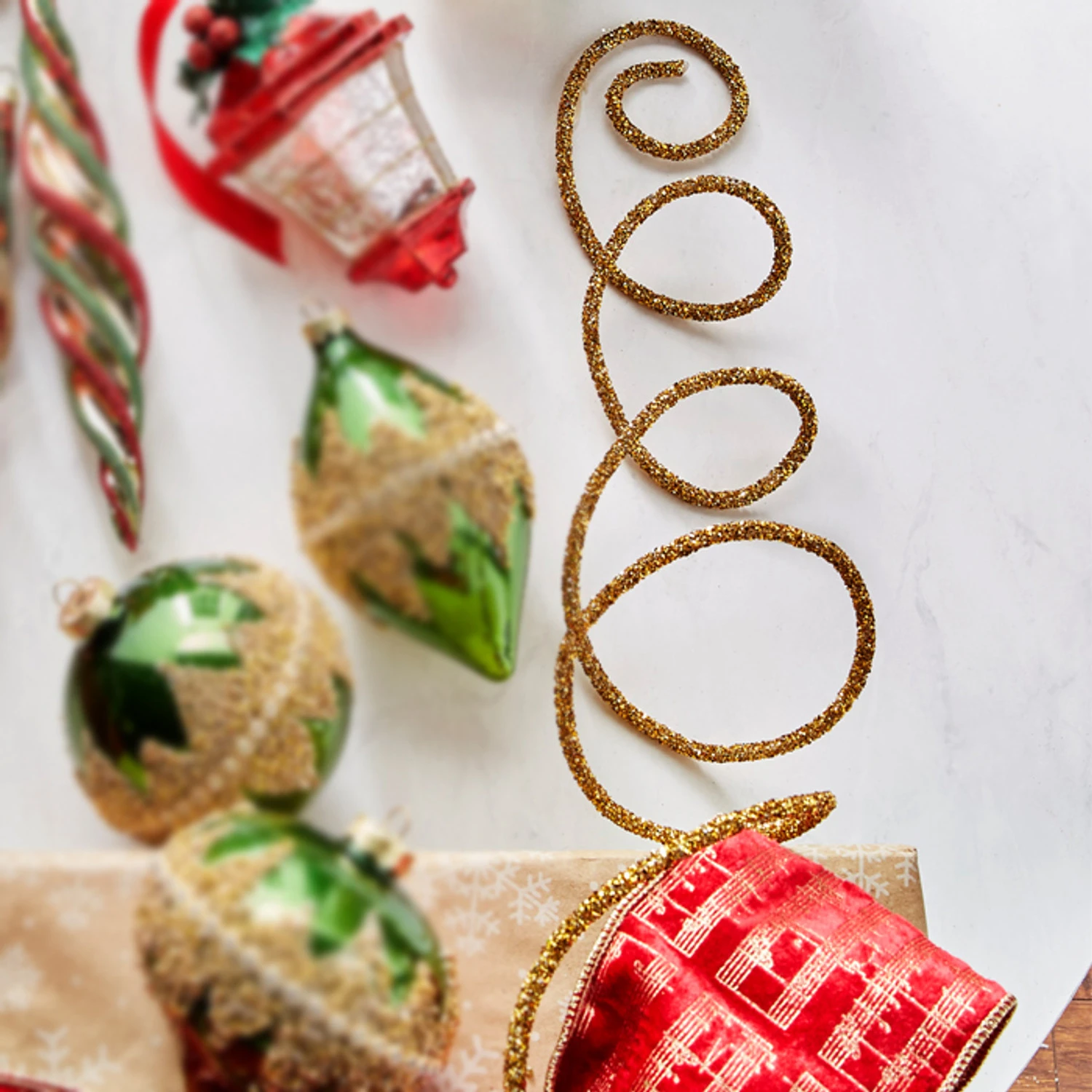 Raz 10' Gold Glittered Rope Christmas Tree Garland G4206838 1 Raz 10' Gold Glittered Rope Christmas Tree Garland G4206838